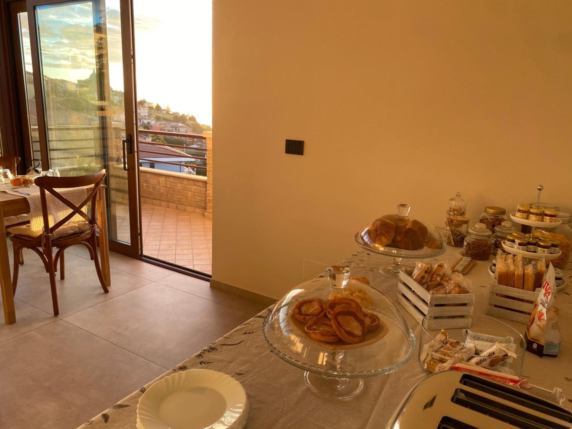 Seta Luxury Apartment Roseto Degli Abruzzi Exterior photo